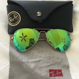 Ray-Ban RB3025 large metal aviators